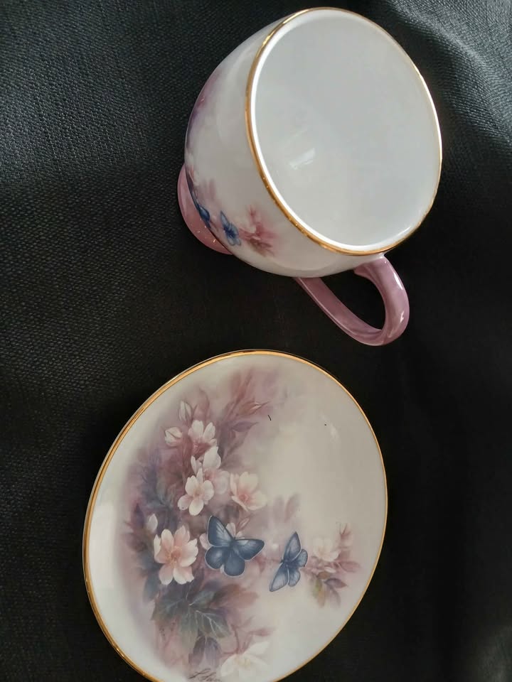 Lena Liu Blossoms & Butterflies Tea Cup and Saucer - photo 4