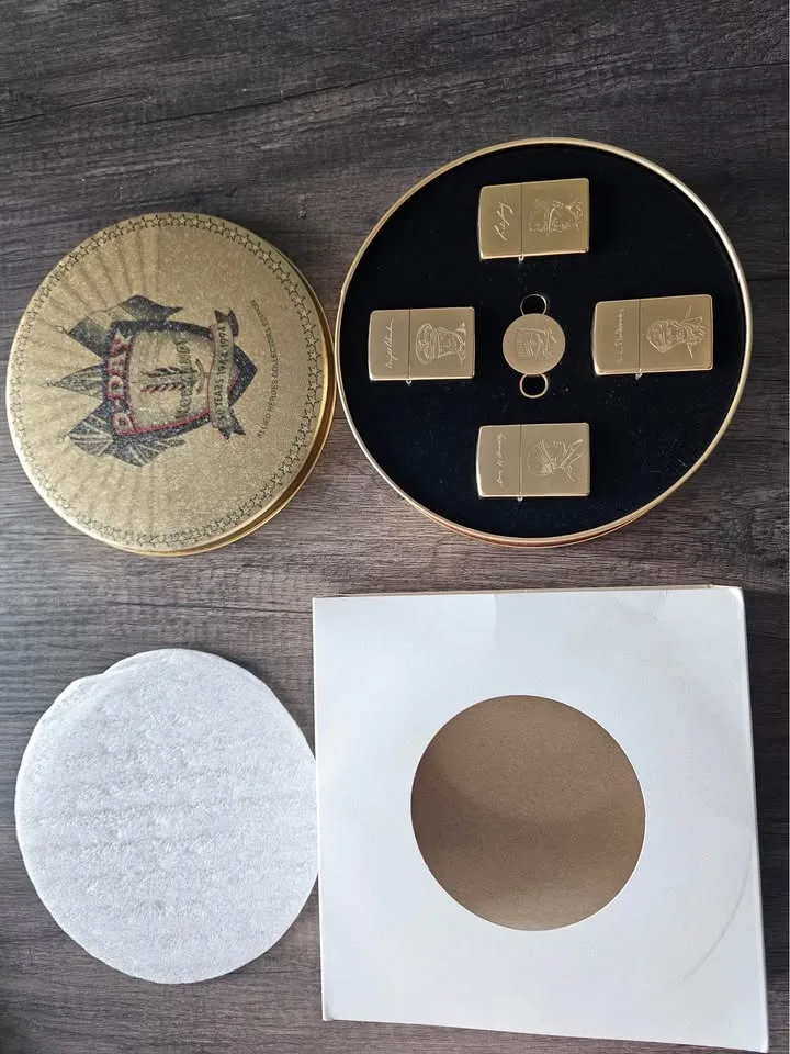 D-Day Normandy Zippo Set Limited edition MINT image indicator(2)