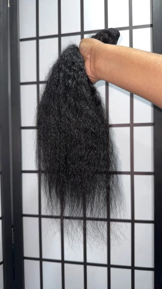 Kinky Straight Clip-in Hair Extensions image indicator(3)