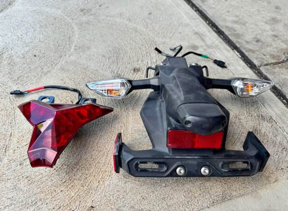 Kawasaki Ninja 400 LED Tail Light Rear Fender Turn Signals