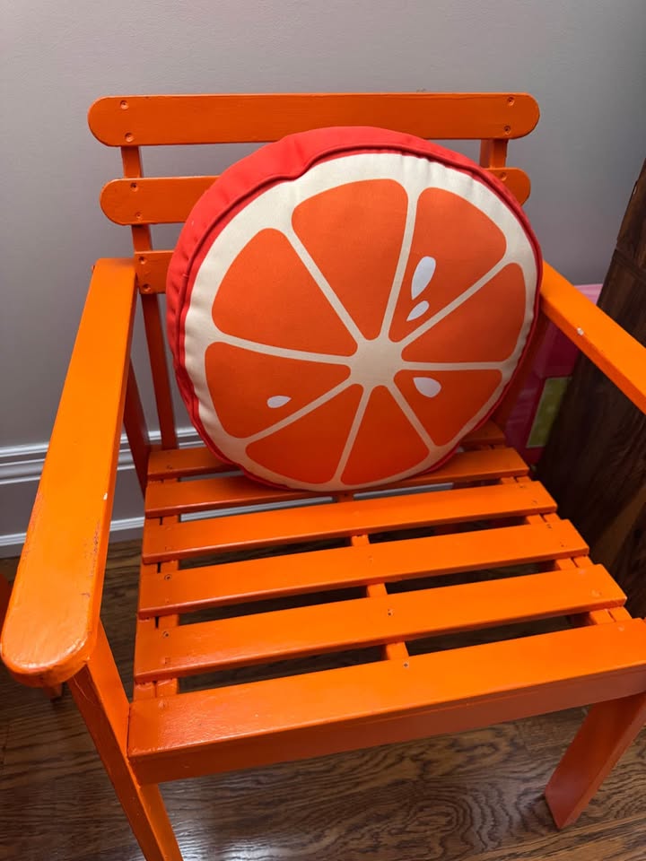 Patio table , 4 chairs and pillows - photo 4