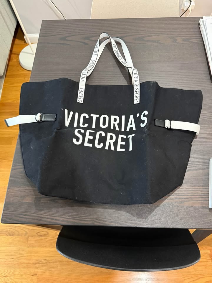 Victoria’s Secret Canvas Weekender Tote Bag - photo 2