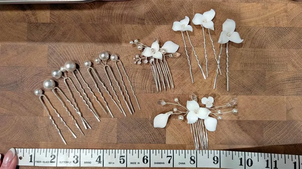 Bridal hair accessories thumbnail