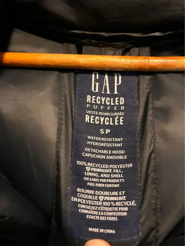 Gap Recycled Puffer Coat image indicator(3)