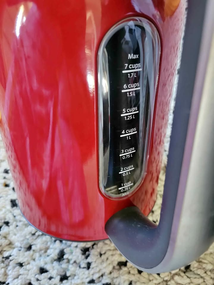 Kitchen Aid Electric Kettle 7 cups