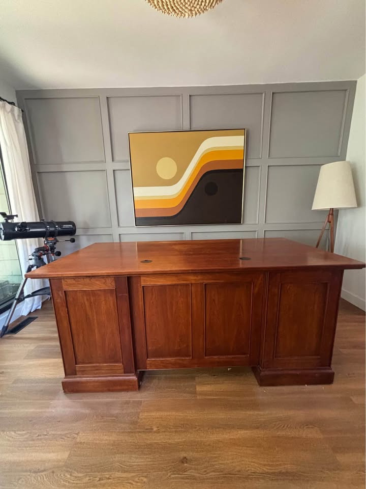 High End Executive Desk - photo 2