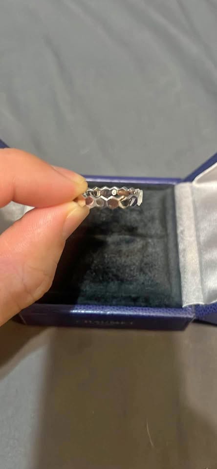 18k White Gold Ring