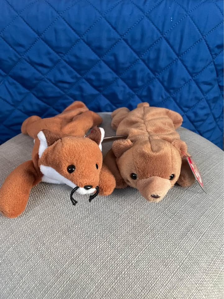 4th Gen Beanie Babies Cubby the Bear Sly the Fox - photo 3