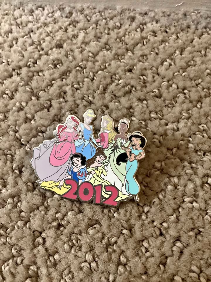Disney princess pin 2012