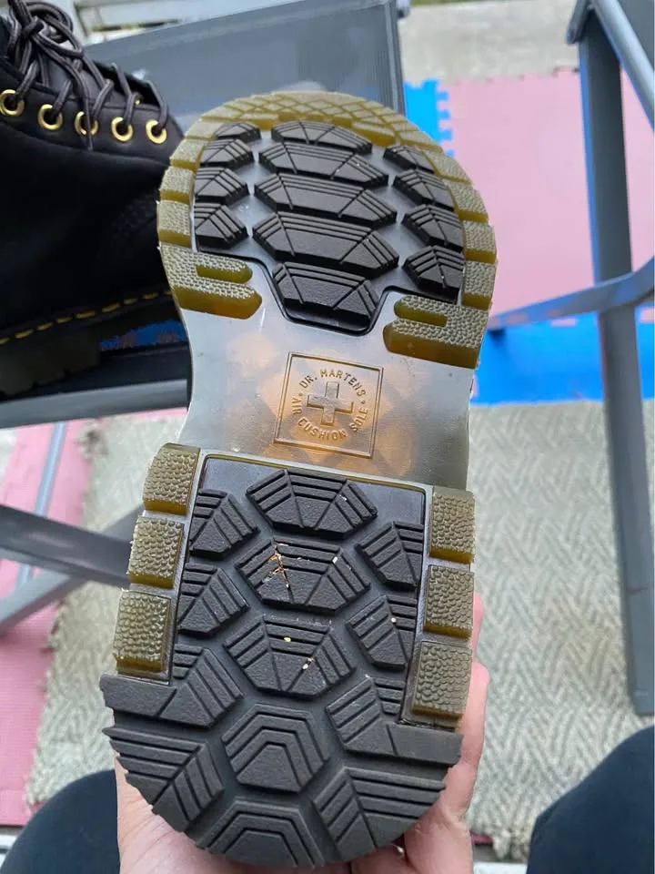 Doc Martens Women’s Size 6 (US) image indicator(3)