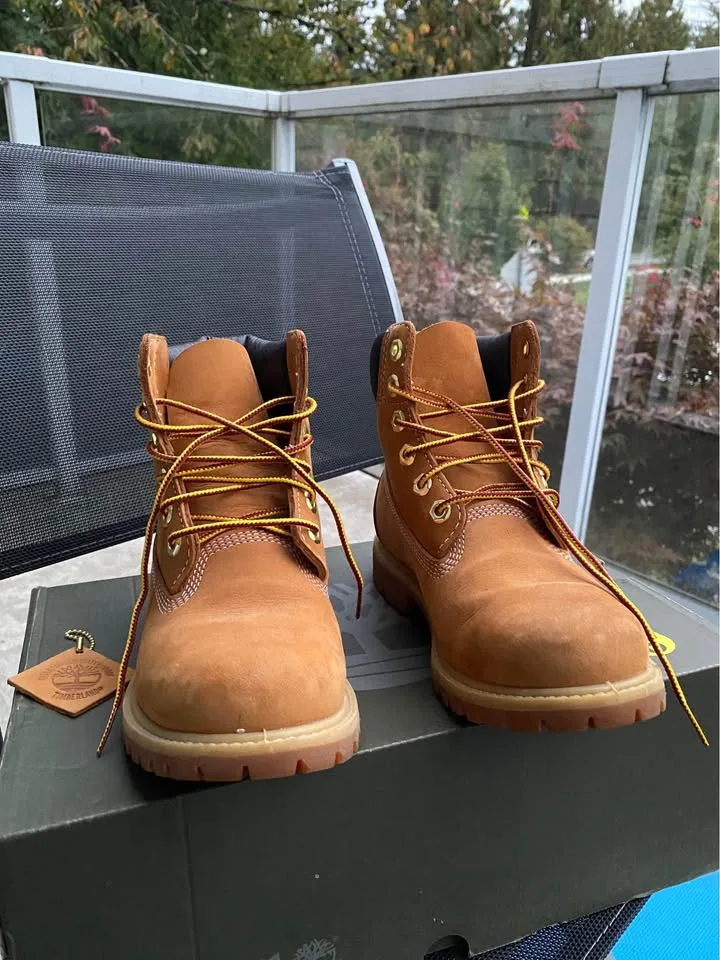 Timberland Women’s Shoes Size 6 (US) image indicator(2)