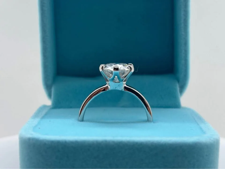 3ct MOISSANITE RING SIZE 8 image indicator(3)