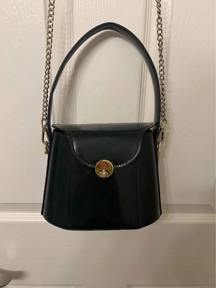 Zara purse image indicator(2)