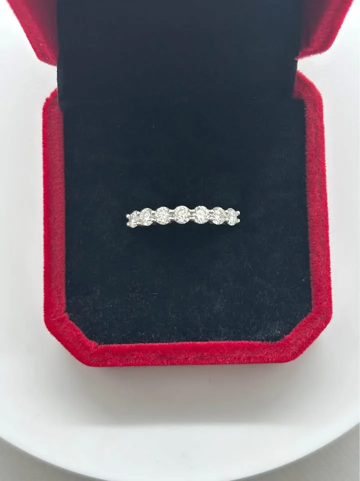 0.7ct MOISSANITE RING image indicator(2)