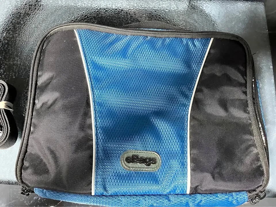Insulated lunch bag thumbnail