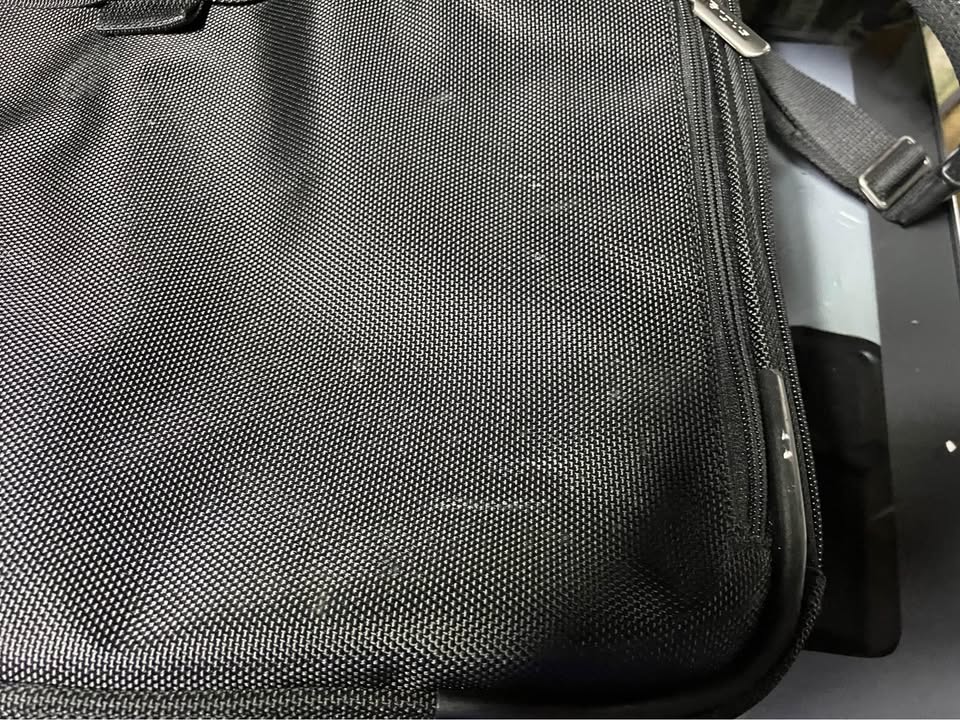 Targus laptop briefcase Great for college Porch pick up - photo 3