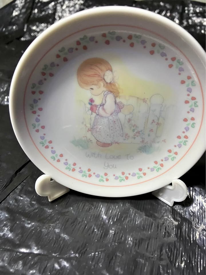 Precious Moments Mini Plate with stand