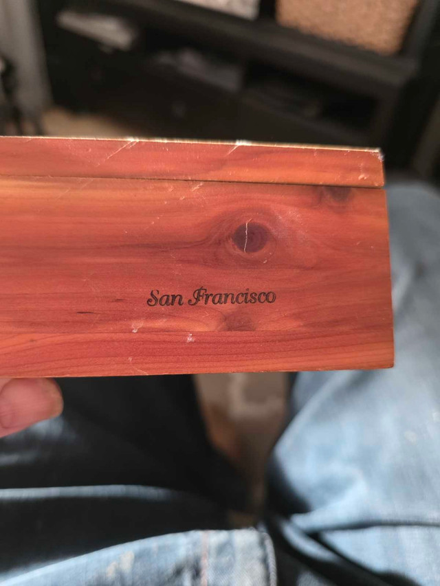 Trinket wooden cedar box with San Francisco crooked street - photo 3