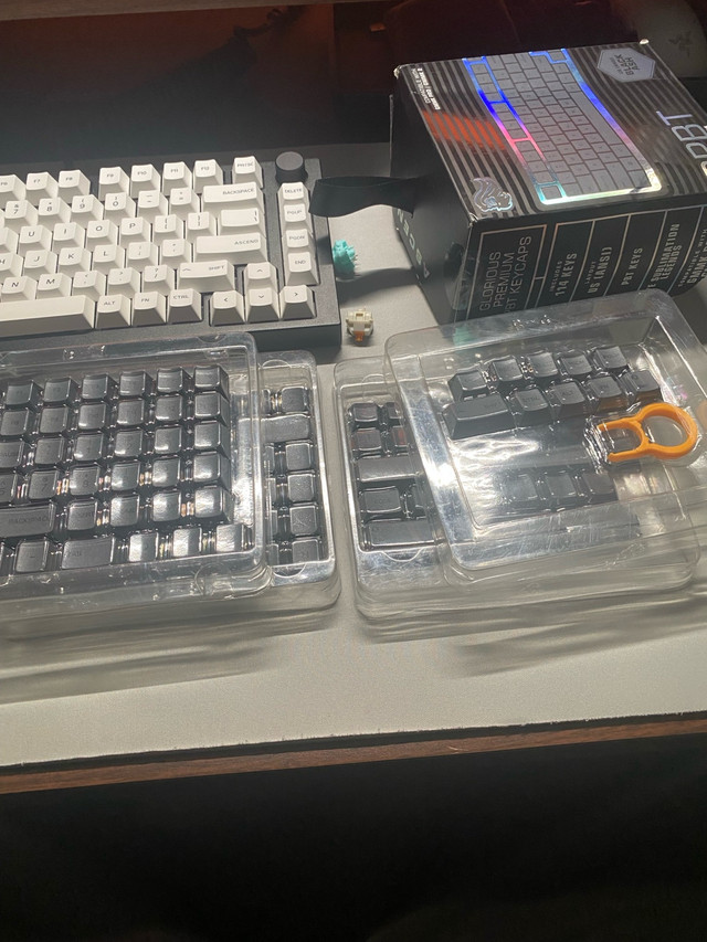 Glorious PBT Keycaps - Black Ash - photo 2