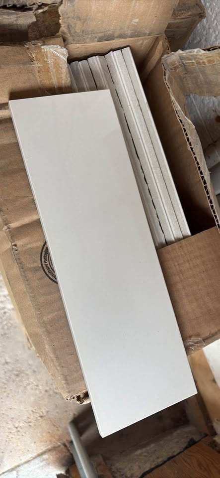 White Unicolour Super White Polished Tiles - photo 2