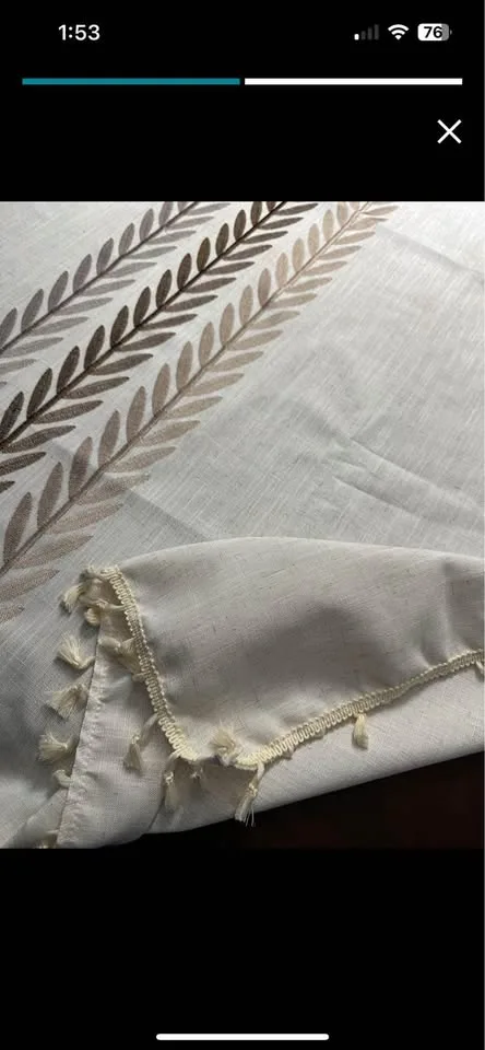 Beautiful Water Repellent Tablecloth, Good Quality Fabric image indicator(4)