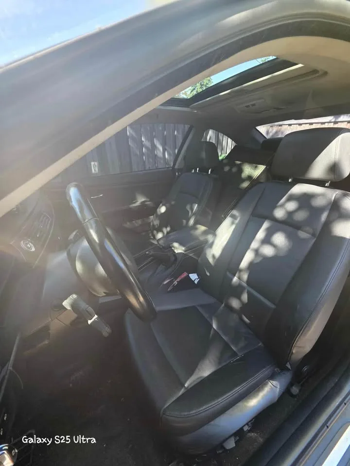 2011 BMW 3 Series image indicator(6)