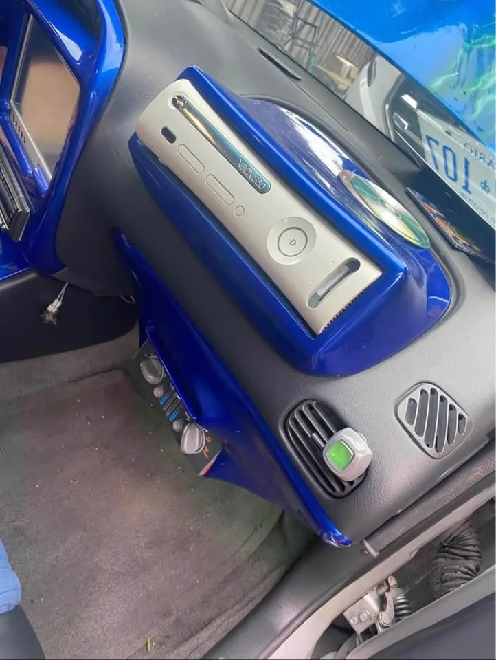 2002 Pontiac Grand Prix image indicator(3)