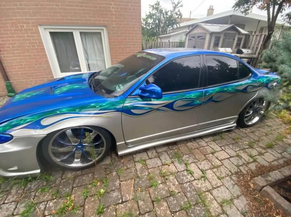 2002 Pontiac Grand Prix image indicator(5)