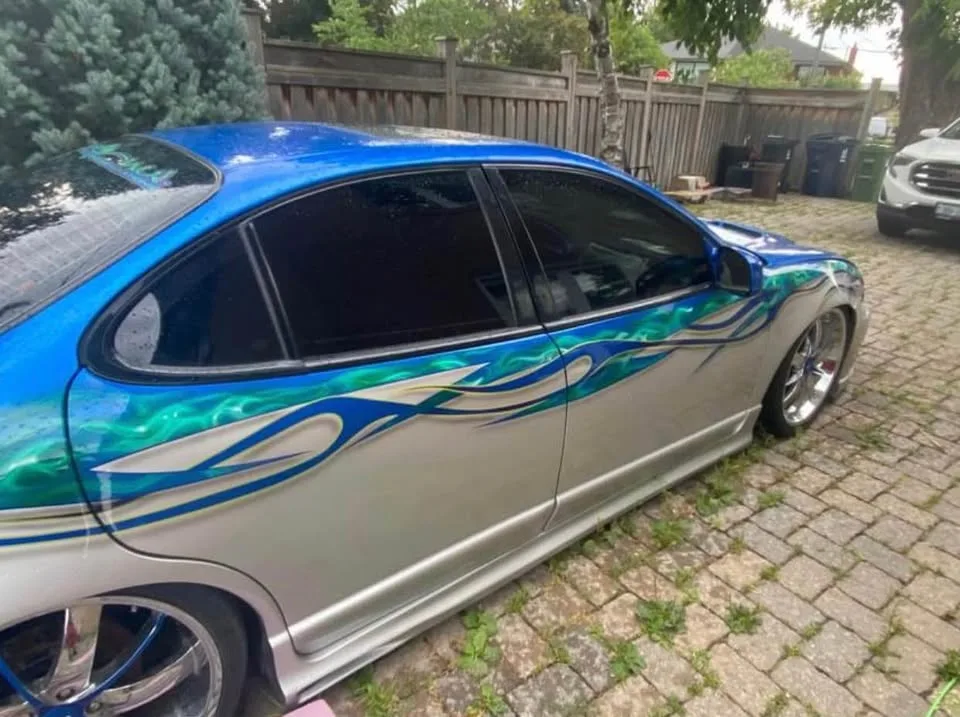 2002 Pontiac Grand Prix image indicator(6)