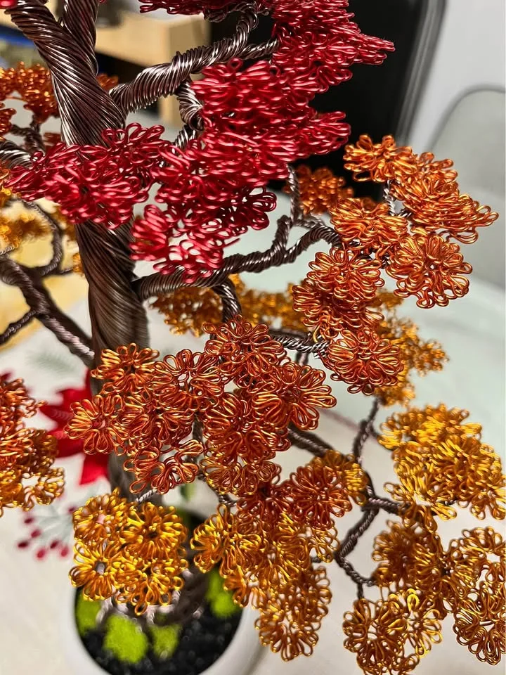 Handmade Aluminum Wire Bonsai Tree -Autumn Color- image indicator(10)