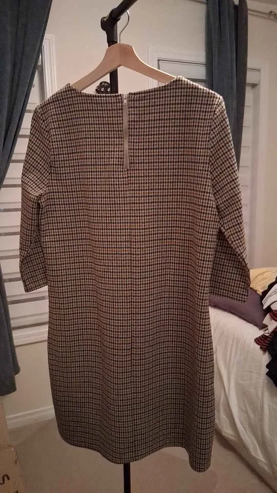 Women's Dress size L Only image indicator(4)