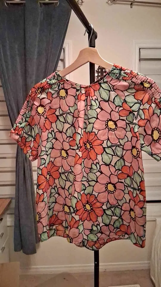4 Women's top size M all for $20 thumbnail