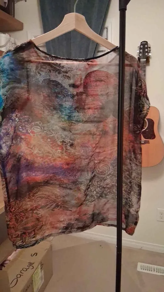 4 Women's top size M all for $20 image indicator(4)