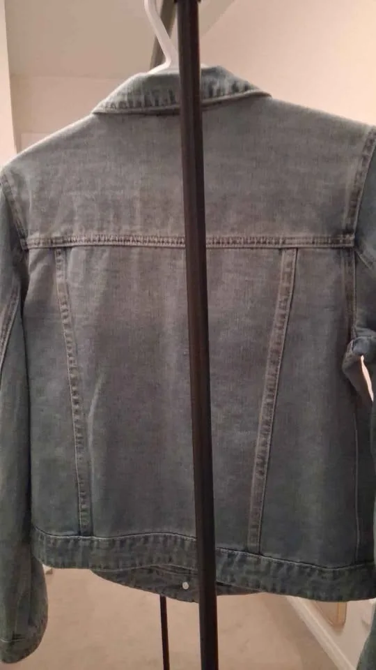 Women's Denim jacket size Xs image indicator(5)