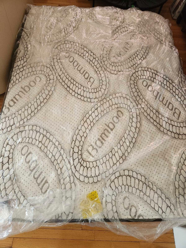 Queen mattress. Almost new