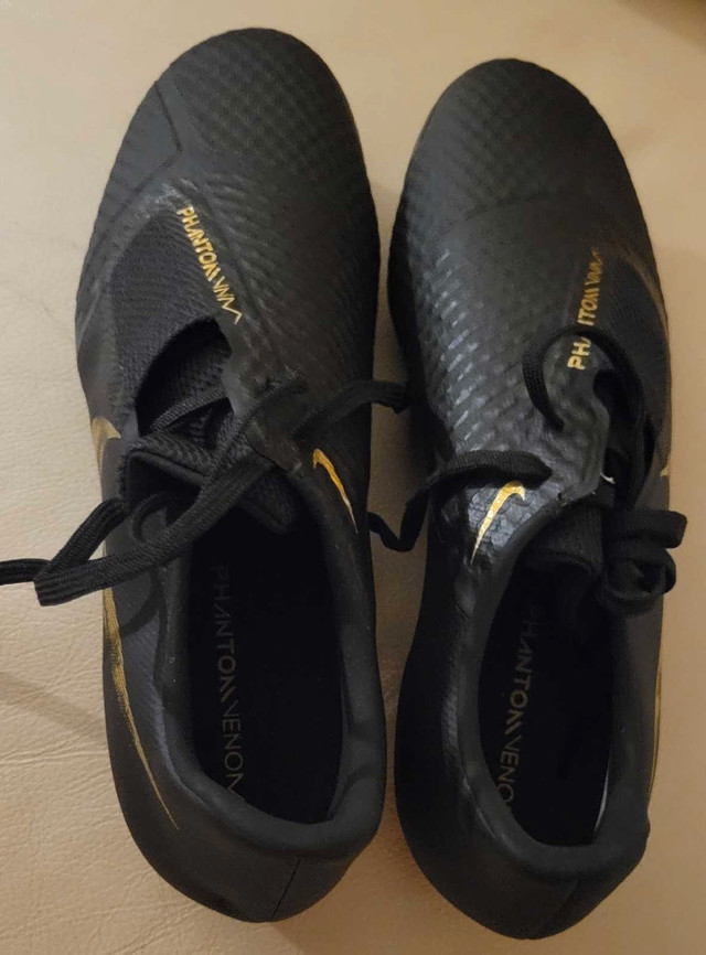 Nike Soccer Phantom Venom Pro, Size 7 US
