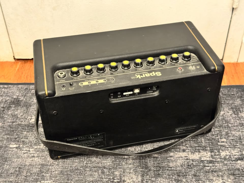 Positive Grid Spark 40 - Guitar Amplifier - Black - photo 3