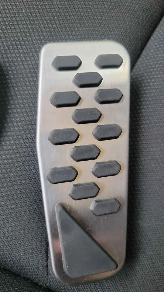 NEW Wrangler JL Brake and Gas Pedals image indicator(3)