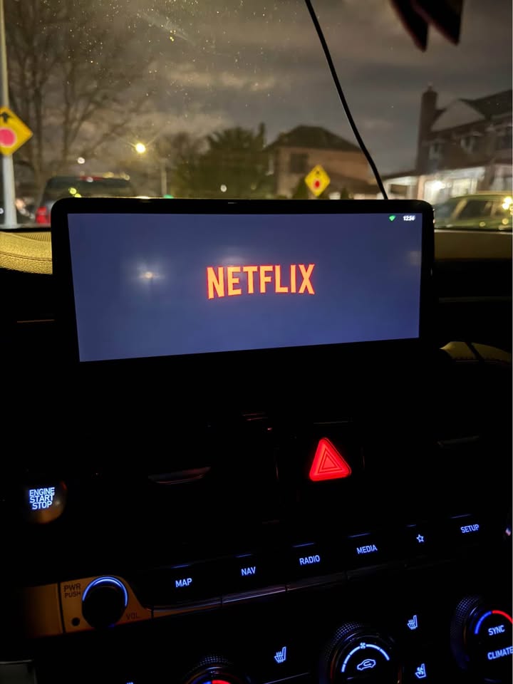 Brand New 2025 Wireless CarPlay With A.I Box Netflx, Youtbe etc - photo 2