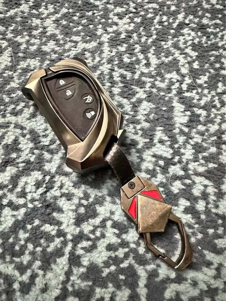 Lexus IS250 / IS350 Hard key case thumbnail