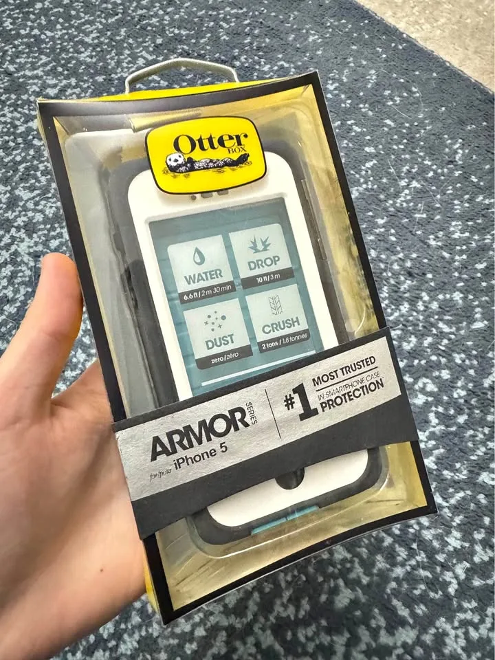 Otter Box iPhone 5 durable phone case thumbnail