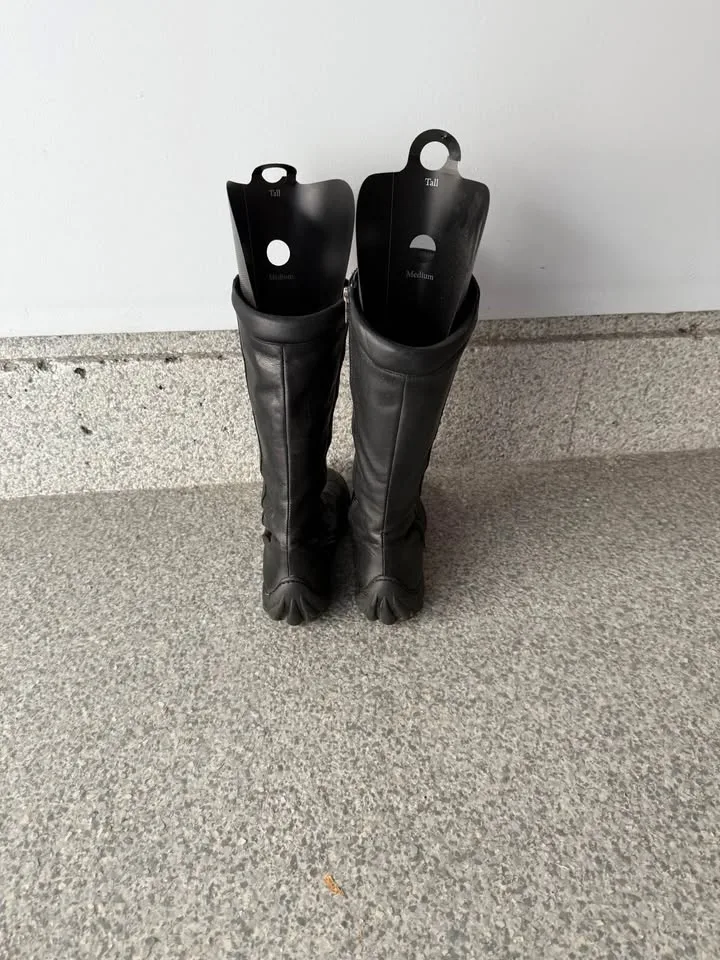 Fluevog Urban Angels Sky Runner sz 9 image indicator(5)