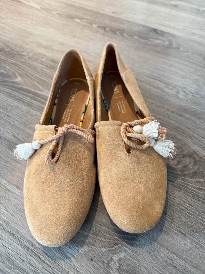 Toms Woman's Shoes sz 8 - photo 5