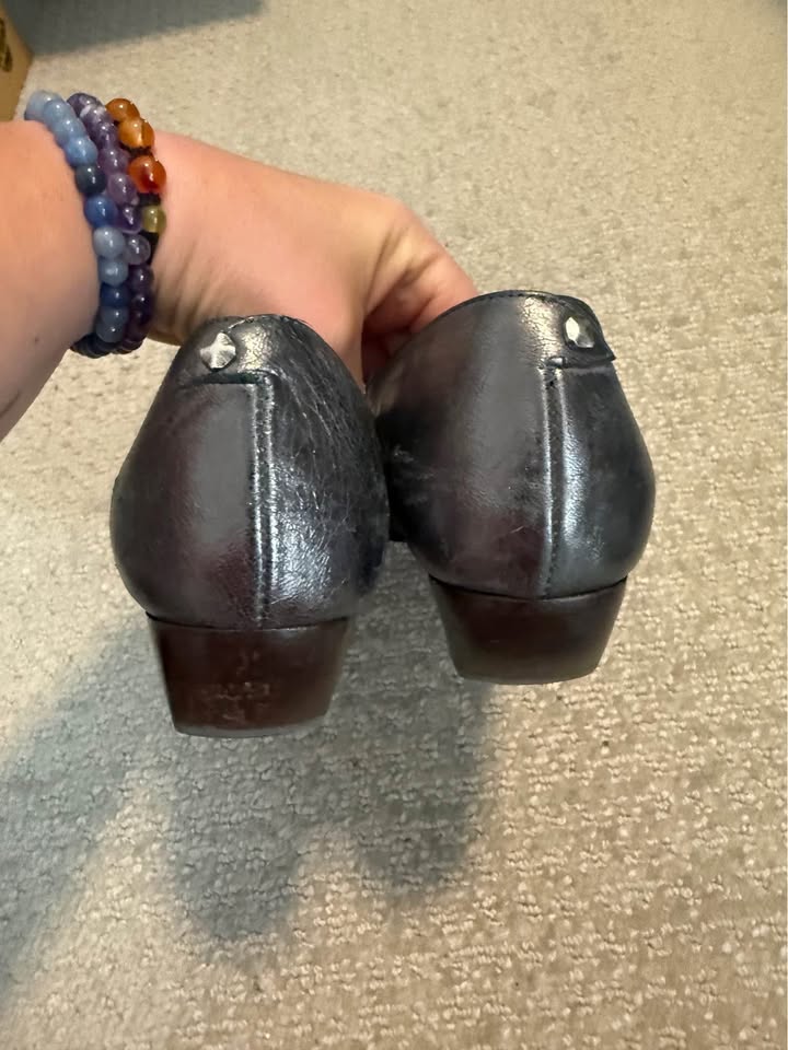 Woman's Fluevog Makena sz 7 - photo 3