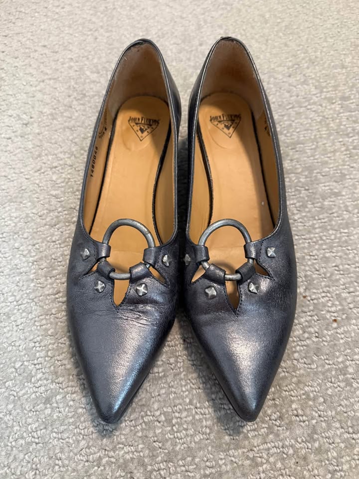 Woman's Fluevog Makena sz 7 - photo 5