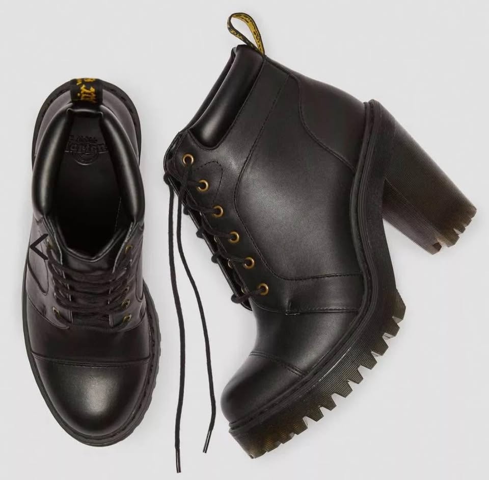 BNIB Dr. Martens Black Averil Sz 7 - photo 3