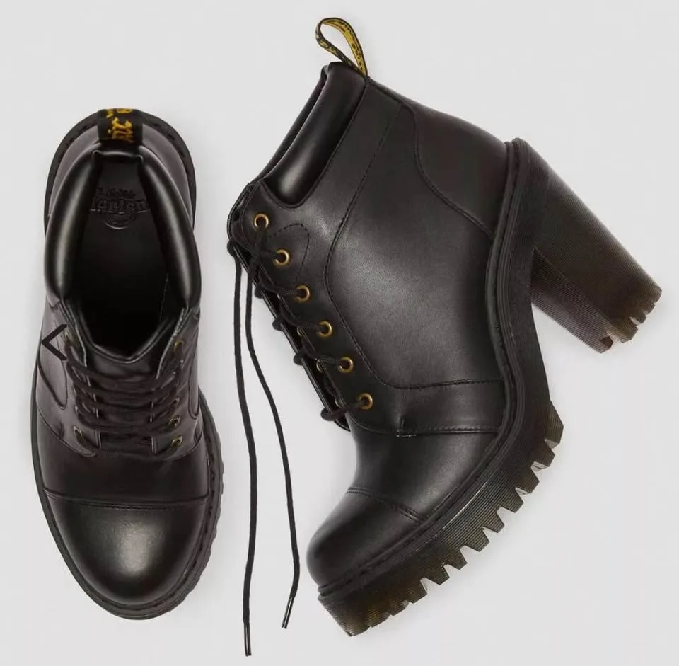 BNIB Dr. Martens Black Averil Sz 7 image indicator(3)