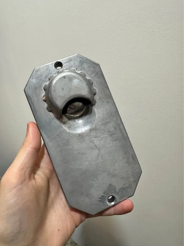 Bottle cap magnetic opener thumbnail