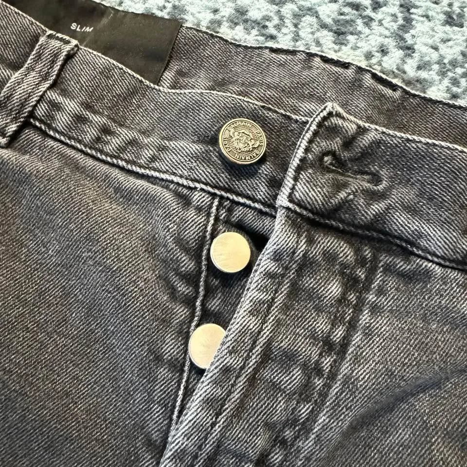 Balmain Size 34 Black Jeans in great condition image indicator(3)