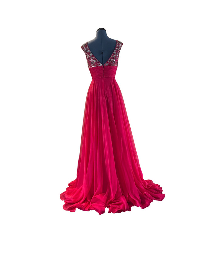 Beautiful ball gown for any formal occasion - photo 2